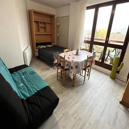 Studio For 3 People エクスレバン